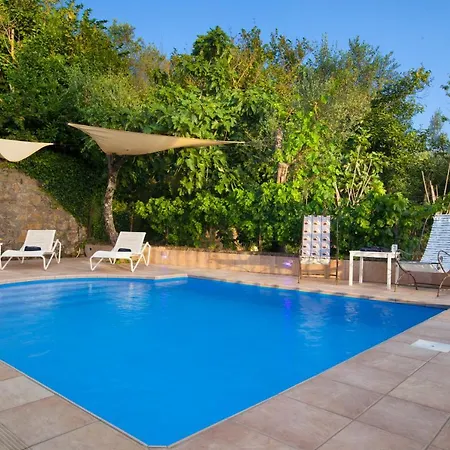 Ieisha Villa