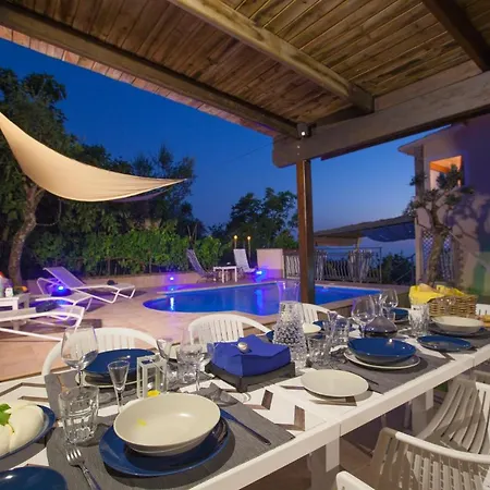 Ieisha Villa